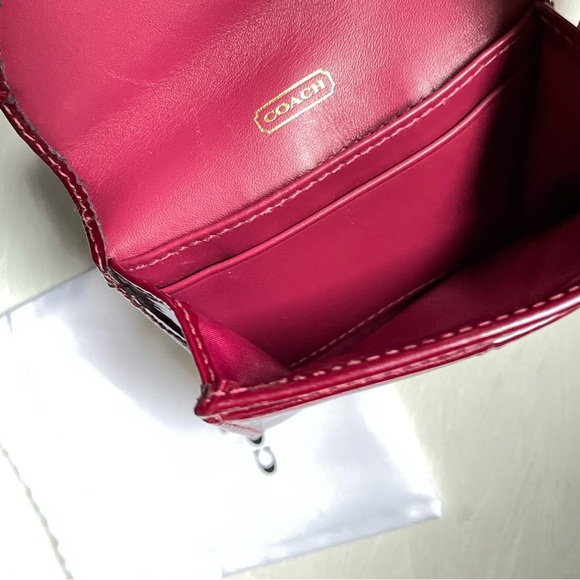 COACH - Madison Patent Leather Gusseted Card Case - Picture 9 of 11
